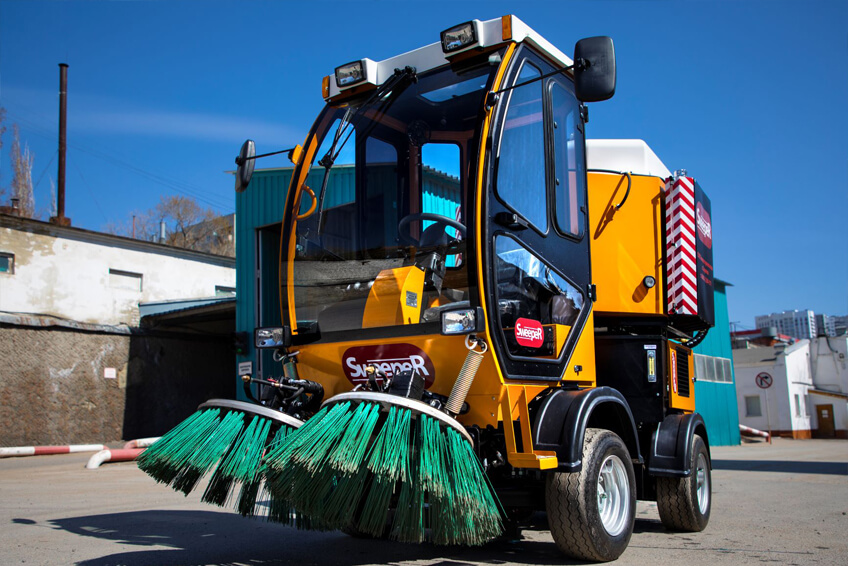 Многофункциональная коммунальная машина SWEEPER ММК-1500 1.5 м.куб.