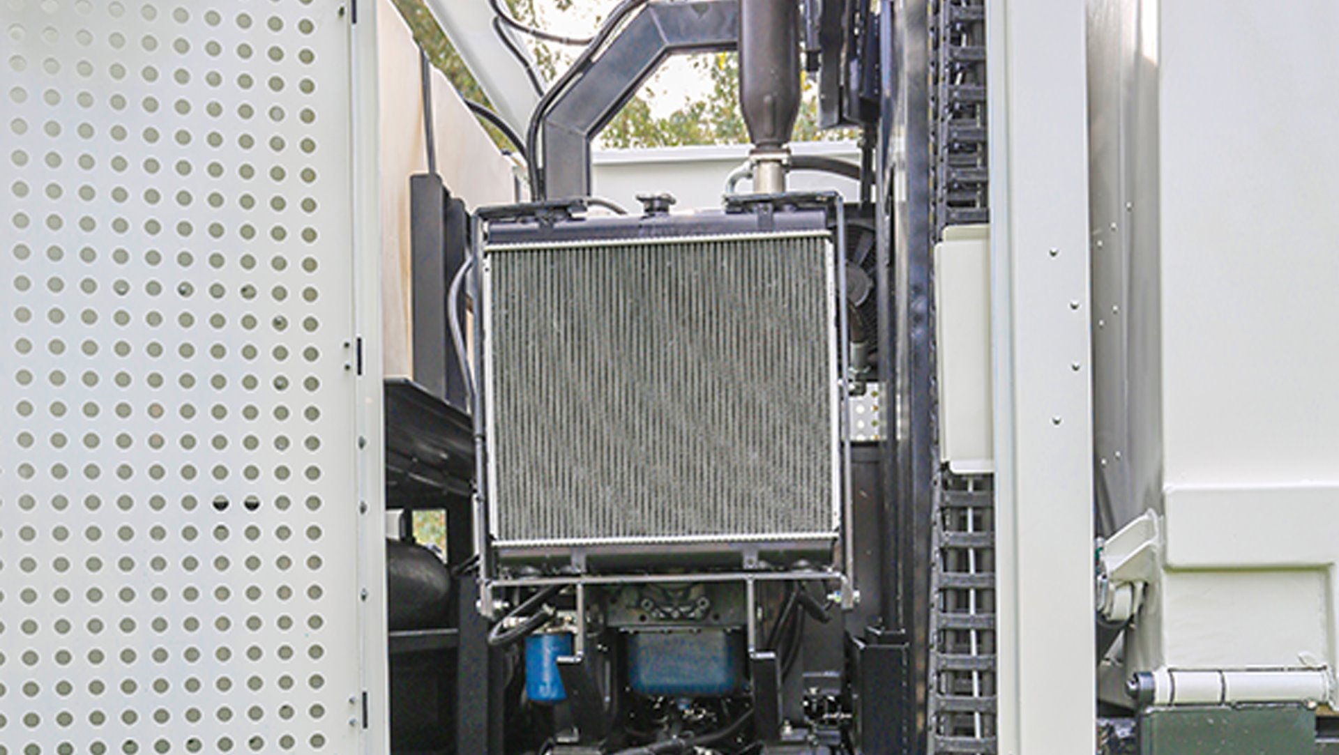 Механическая подметально-уборочная машина CityEagle 4 м.куб.