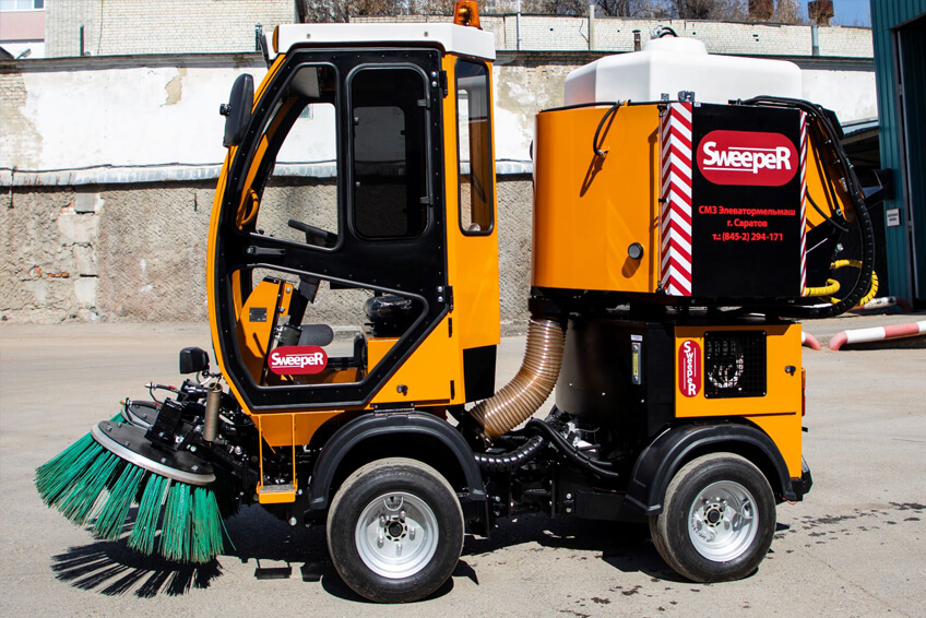 Многофункциональная коммунальная машина SWEEPER ММК-1500 1.5 м.куб.