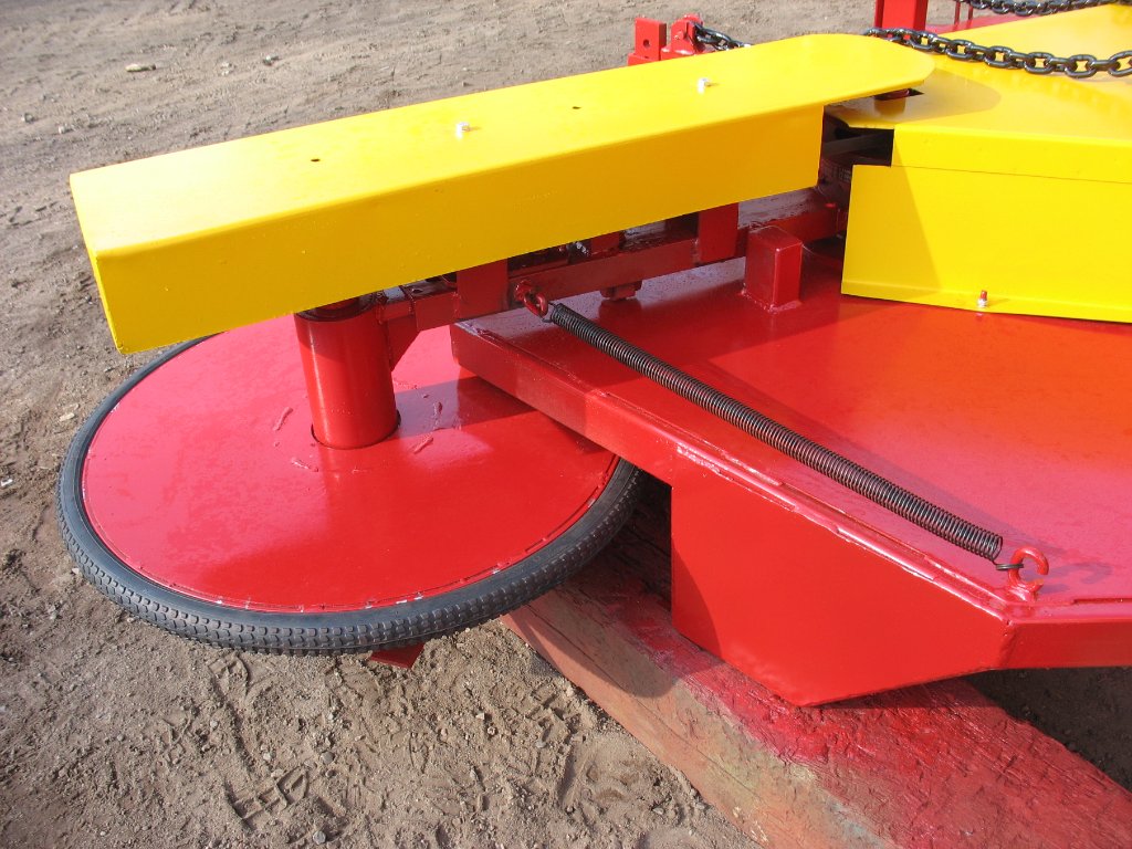 Косилка-измельчитель КРС-1,7-06