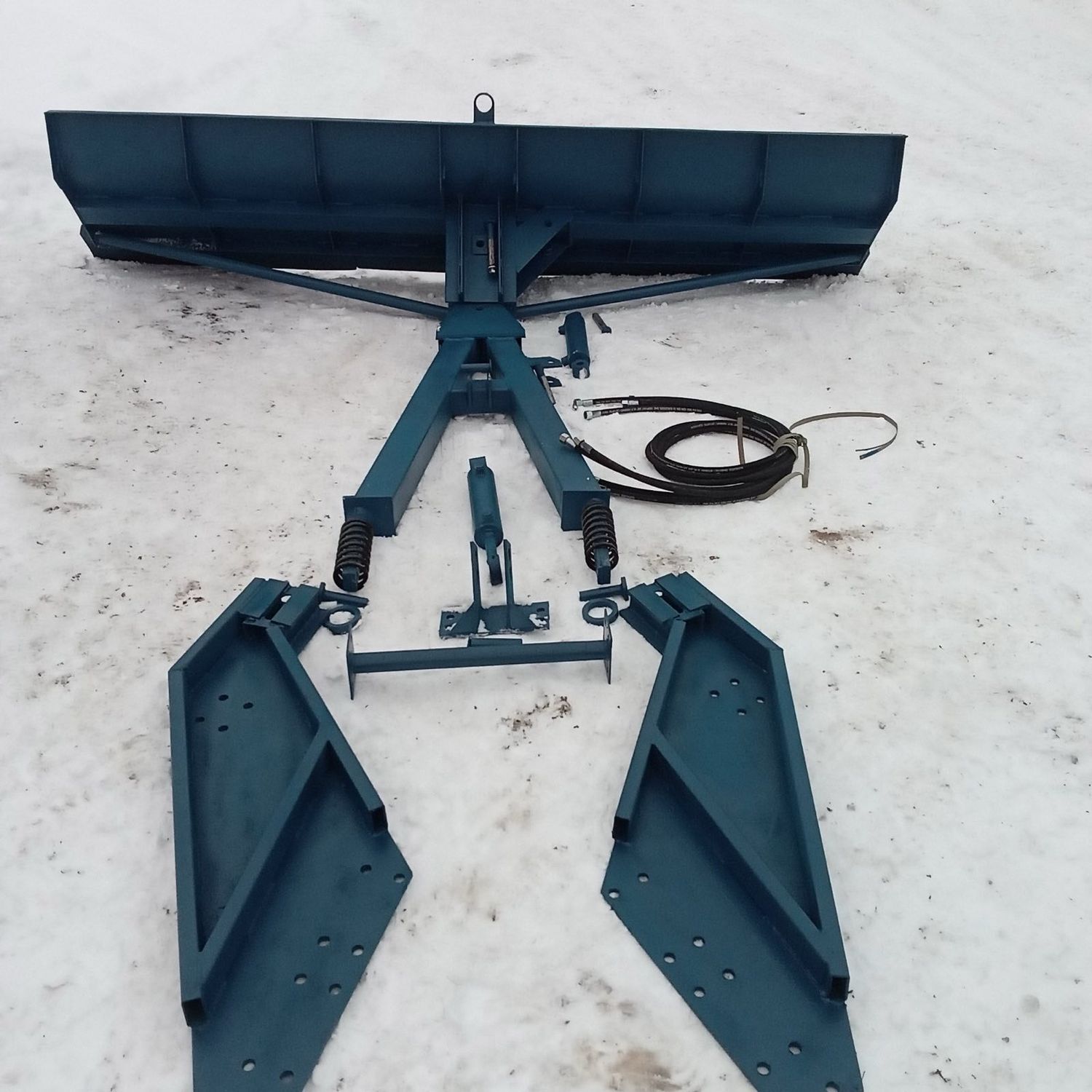 Отвал коммунальный гидроповоротный к МТЗ-82