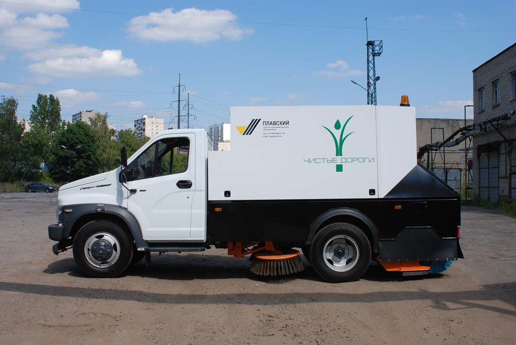 Подметально-уборочная машина на шасси ГАЗ NEXT ПУМ-15 2 м.куб.