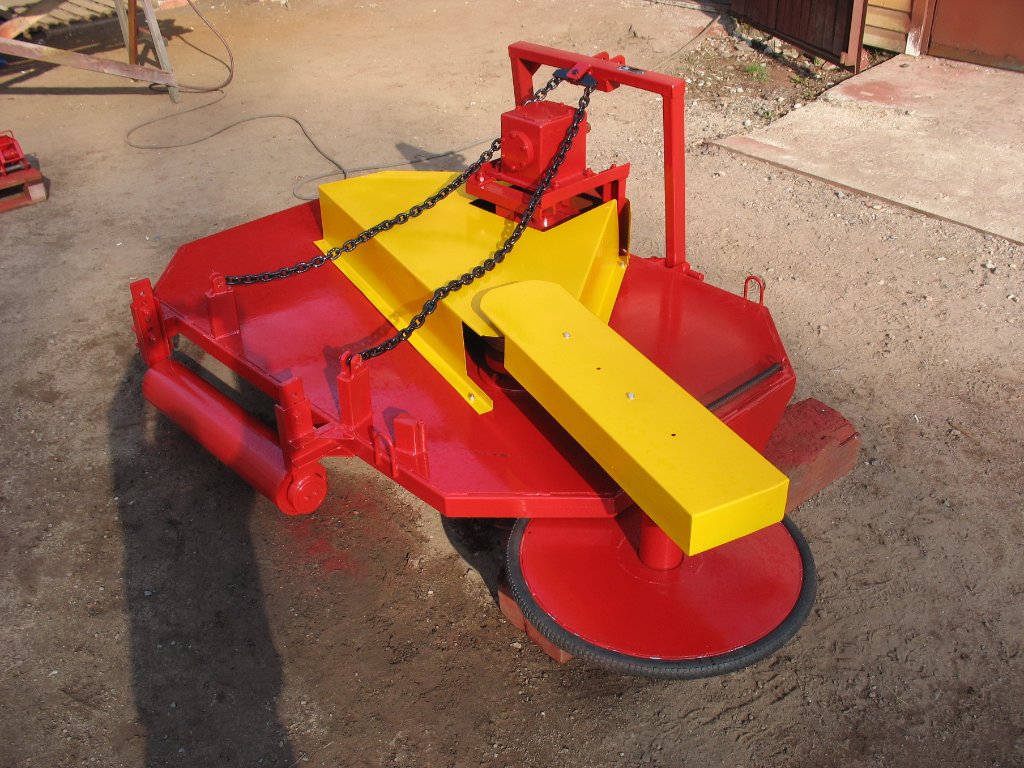 Косилка-измельчитель КРС-1,7-06
