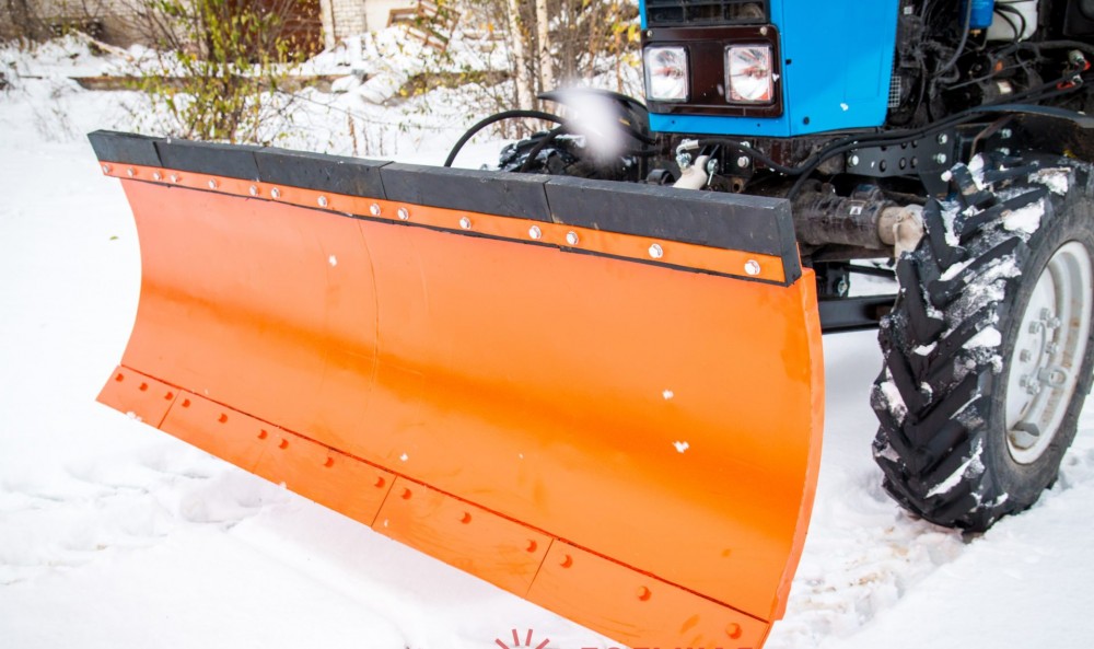 Отвал двусторонний для трактора МТЗ-82