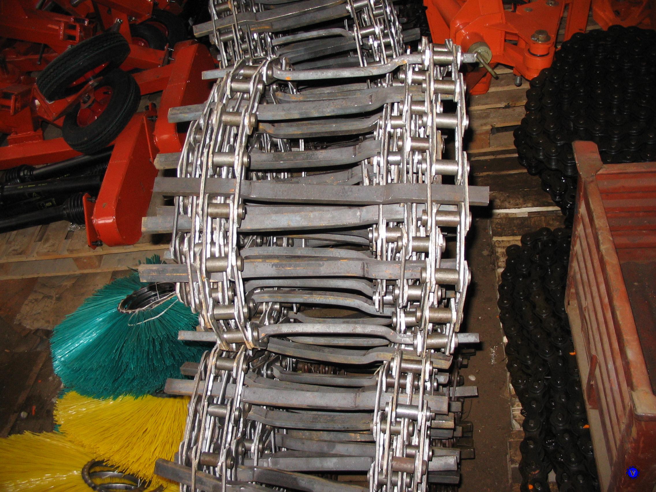 Цепь транспортера пескоразбрасывателя (со скребками) ЦТ80С-9332300