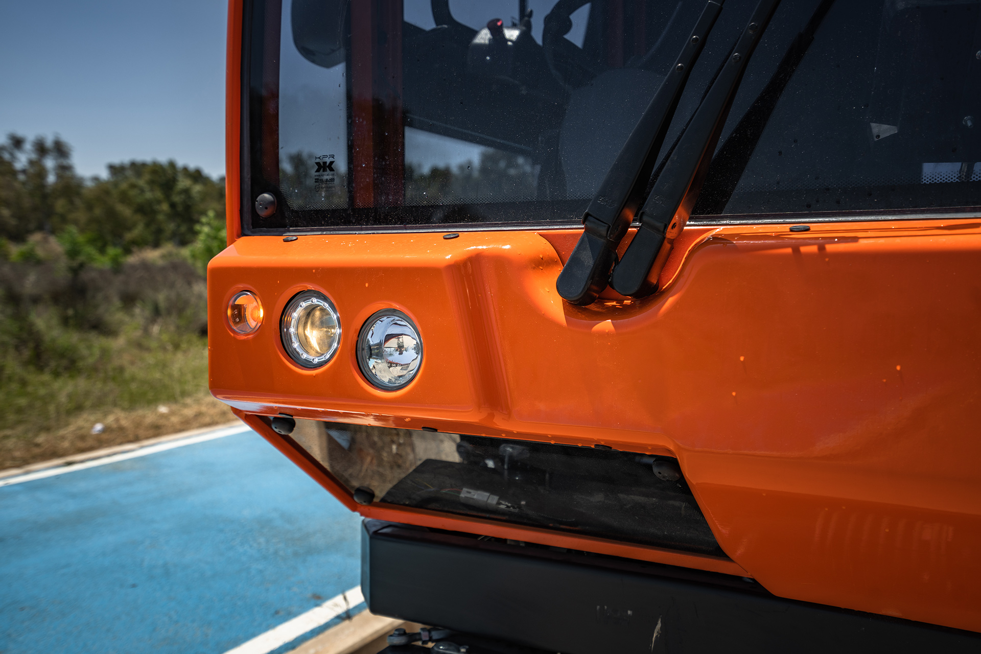 Вакуумная самоходная подметально-уборочная машина CityLeon 6 м.куб.